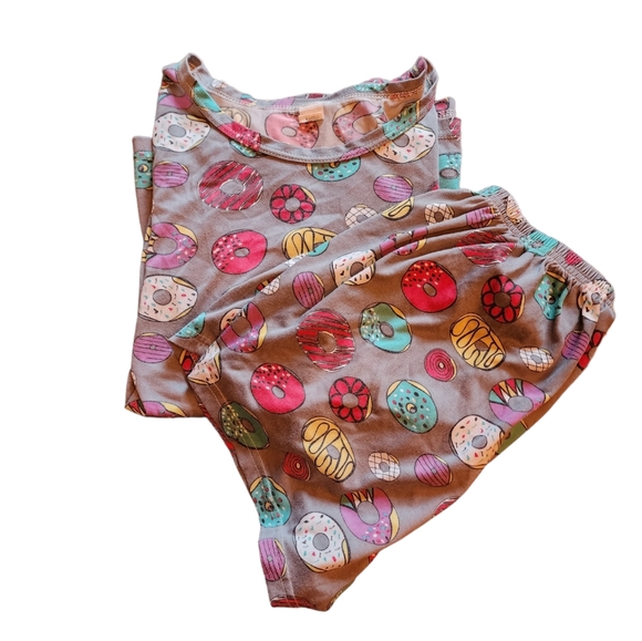 Pajama Set - Picture 2 of 6